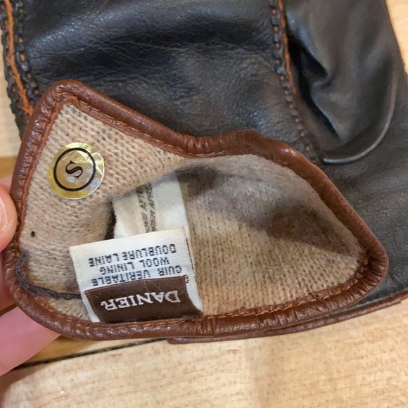 Danier leather driving gloves - Picture 5 of 6